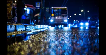 Huelga de autobuses en las Cuencas: convocada una protesta en Sama tras la agresión a un conductor del servicio nocturno