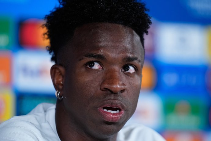 El jugador del Real Madrid Vinícius Júnior, en rueda de prensa.