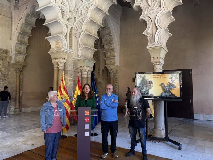 El Palacio de Aljafería ha acogido la presentación de las XXV Jorgeada que dará comienzo la noche del 22 de abril desde las puertas de las Cortes de Aragón.