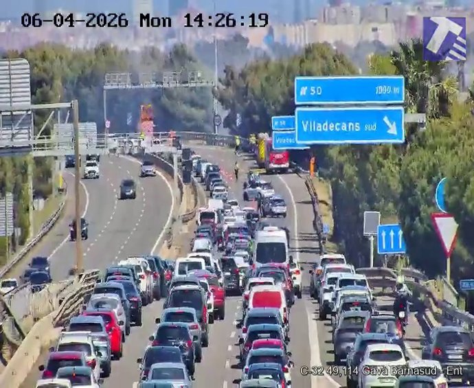 Estado de la carretera C-32 a la altura de Gavà (Bracelona)