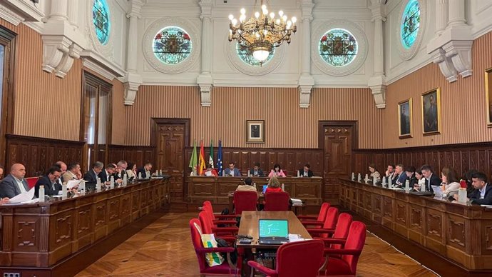 Pleno de la Diputación celebrado este lunes