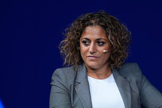 Archivo - Arquivo - Beatriz Alvarez, presidente da Liga F, participa do Congresso Internacional de Futebol Feminino 2025 ELEVA na Ciudad del Fútbol, em 20 de novembro de 2025, em Las Rozas, Madri, Espanha.