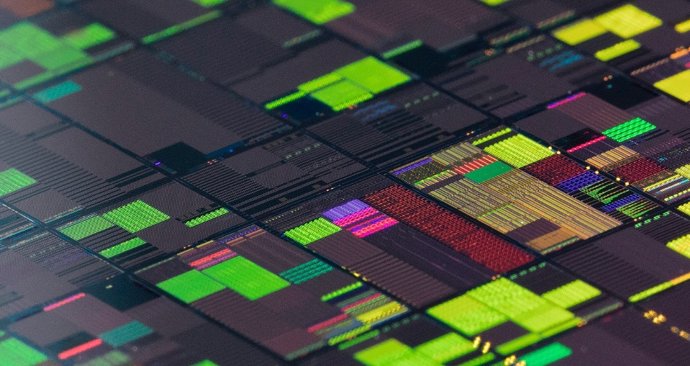 Alianza de IBM y Arm en entornos de misión crítica con IA