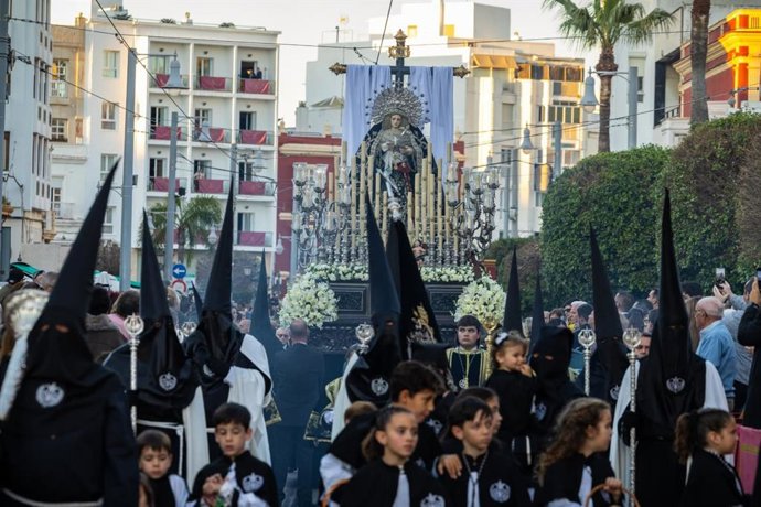 Una procesión en la Semana Santa 2026 de San Fernando (Cádiz)