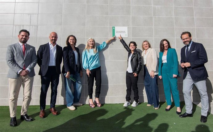 Acto del cambio de nombre del Estadio de la Juventud que pasa a denominarse María Pérez.