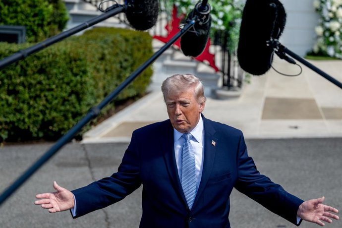 April 6, 2026, Washington, District Of Columbia, USA: United States President Donald J Trump speaks to the press as he and first lady Melania Trump host the 2026 White House Easter Egg Roll, on the South Lawn of the White House in Washington, DC, USA, on 
