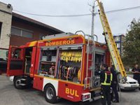 Afectado por inhalación de humo tras un incendio en la cocina de una vivienda en Salobreña (Granada)