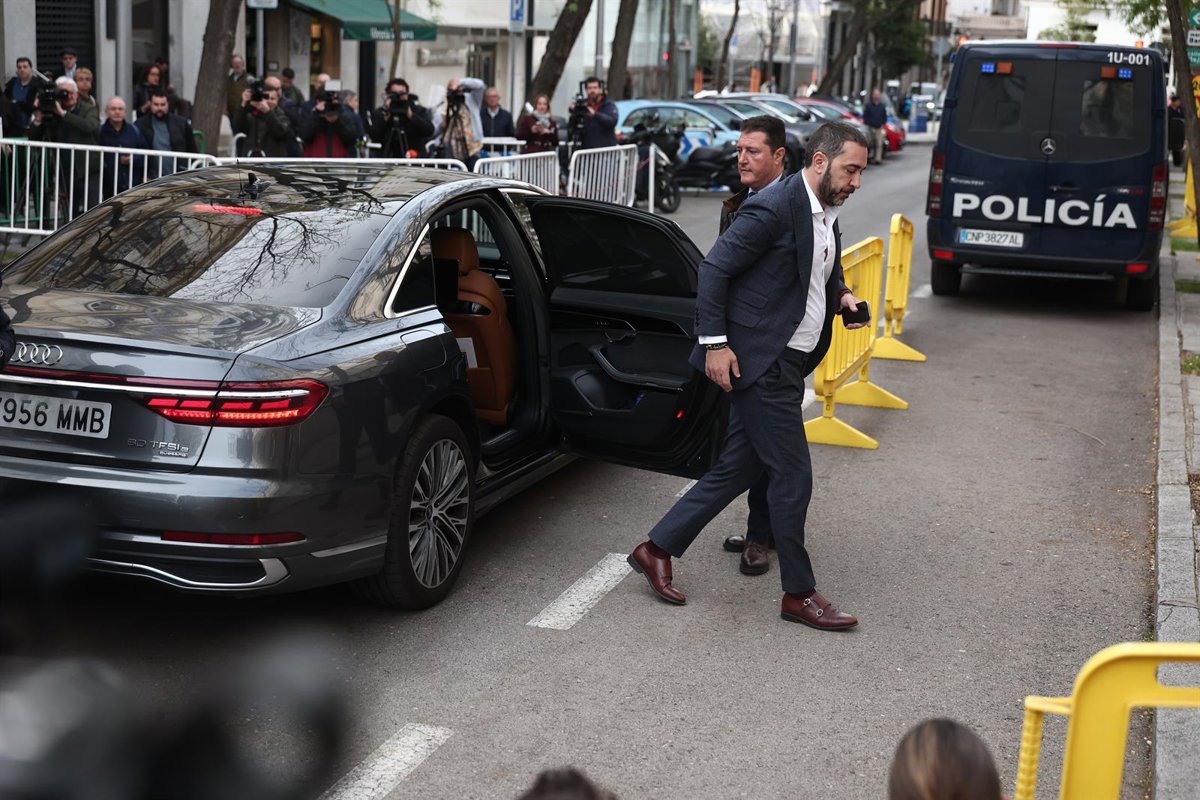 Arranca en el Supremo el juicio a Ábalos, Koldo y Aldama por presuntos amaños en la compra de mascarillas