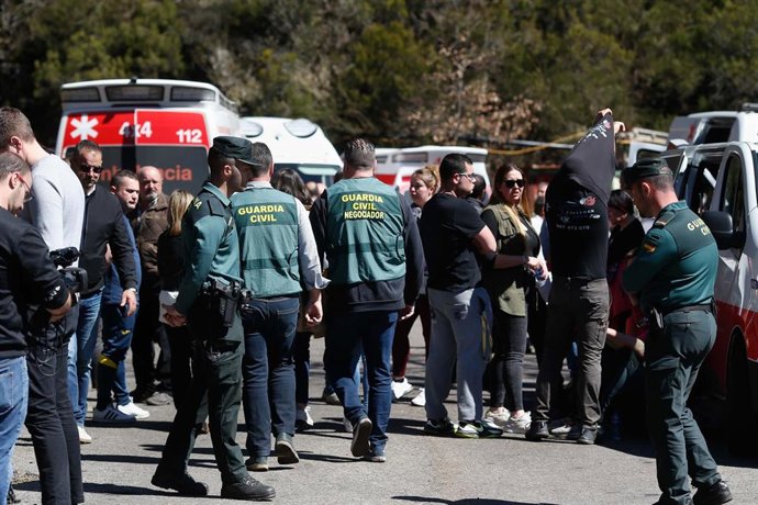 Archivo - Efectivos de emergencias durante las labores de búsqueda de las víctimas del accidente en la mina de Cerredo, a 31 de marzo de 2025, en Degaña, Asturias (España). Cinco personas han fallecido y otras cuatro han resultado heridas de consideración