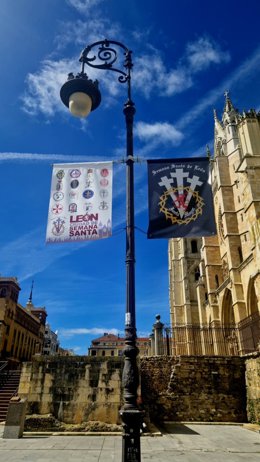 Imagen de archivo del centro de la capital leonesa durante la Semana Santa de 2026.