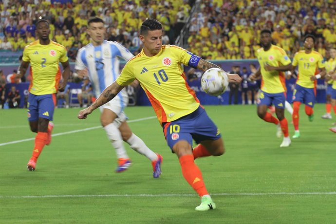 Archivo - 14 July 2024, US, Miami: Colombia's James Rodriguez in action during the CONMEBOL Copa America 2024 final soccer match between Argentina and Colombia at Hard Rock Stadium. Photo: Niyi Fote/TheNEWS2 via ZUMA Press Wire/dpa