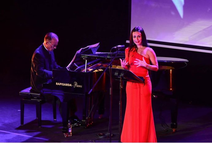 La soprano Magdalena Padilla y el pianista Sergio Alonso