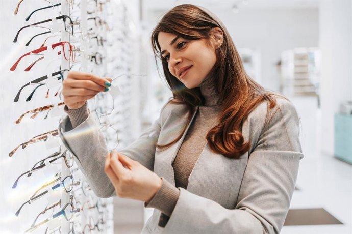 Seur entra en el mercado del sector de la óptica reforzando su posicionamiento en el segmento B2B