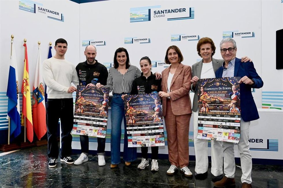 Igual recibe a Mari Luz Peral 'La Joyita' y le desea suerte de cara a su combate por el título europeo