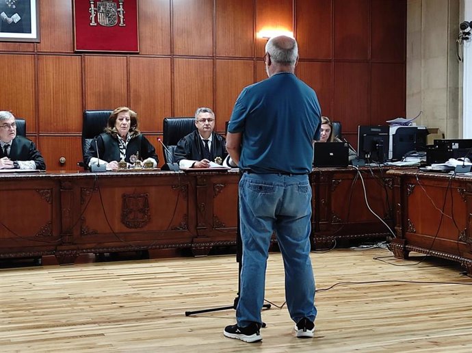 El acusado durante su declaración ante el tribunal