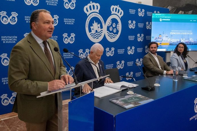 El presidente de la Diputación, David Toscano, durante la presentación del visor cartográfico del suelo industrial de la provincia.