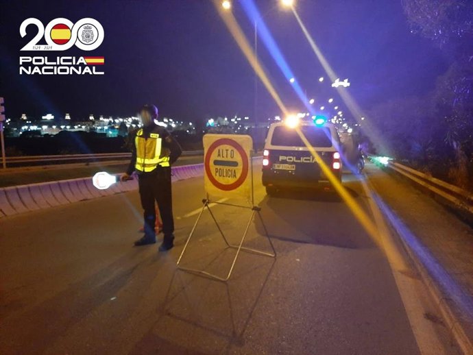 Detenido en Palma un joven sin carnet por conducir ebrio y de forma temeraria.