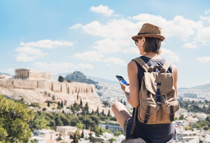 Skyscanner integra su motor de búsqueda de vuelos en ChatGPT para consultas en tiempo real