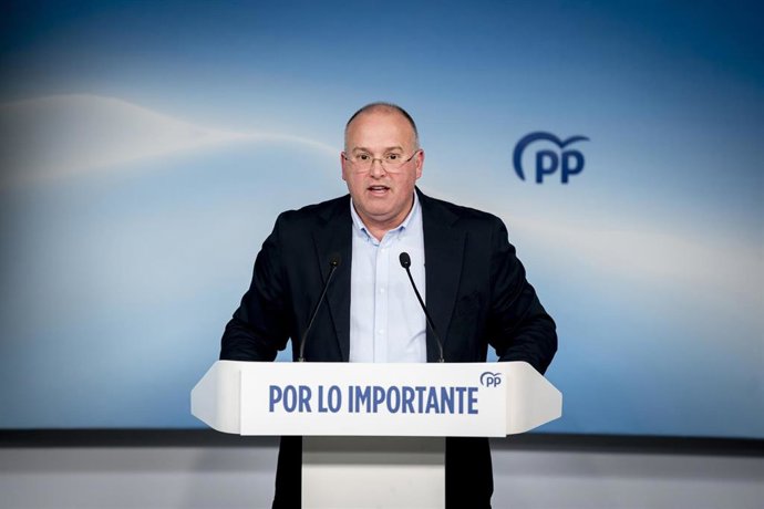 El secretario general del Partido Popular, Miguel Tellado, durante una rueda de prensa en la sede nacional del PP, en Madrid.