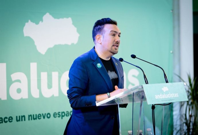 El candidato de 'Andalucistas-Pueblo Andaluz', Christopher Rivas, en una imagen del día de su presentación como candidato de la coalición.