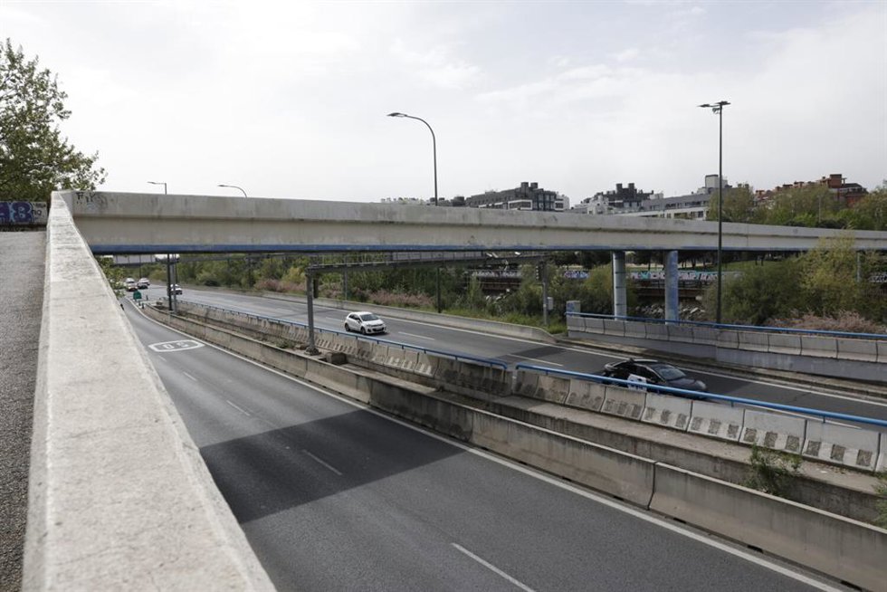 Ayuntamiento convoca concurso de ideas para sustituir la pasarela que conecta Arganzuela y Usera sobre el río y la M-30