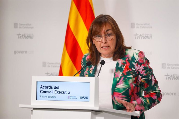 La portavoz del Govern y consellera de Vivienda de la Generalitat, Sílvia Paneque, durante una rueda de prensa tras el Consell Executiu del Govern de Catalunya, en el Palau de la Generalitat, a 7 de abril de 2026, en Barcelona, Catalunya (España). 