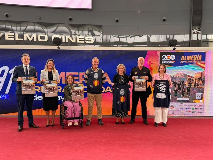 Presentación de la carrera solidaria 'Ruta 091' de la Policía Nacional.