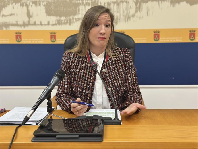 Archivo - La concejal de Seguridad Ciudadana, Macarena Muñoz, en rueda de prensa.