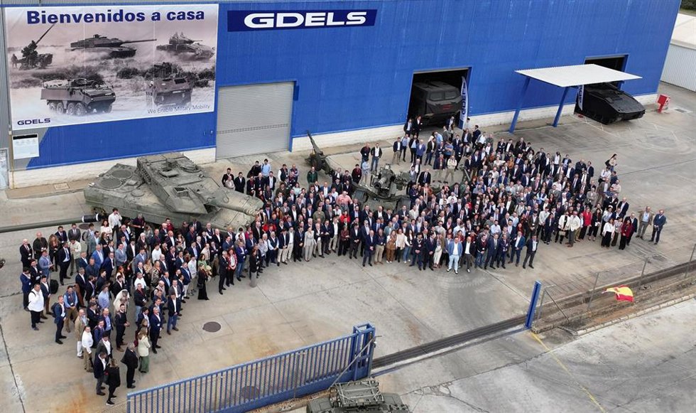 Santa Bárbara Sistemas reúne en Alcalá de Guadaíra a más de 500 representantes de la cadena de valor del sector de la Defensa.