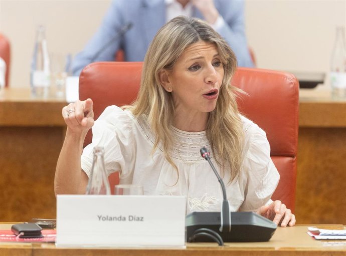 La vicepresidenta segunda y ministra de Trabajo y Economía Social, Yolanda Díaz, durante una reunión, en el Congreso de los Diputados, a 23 de marzo de 2026, en Madrid (España). 