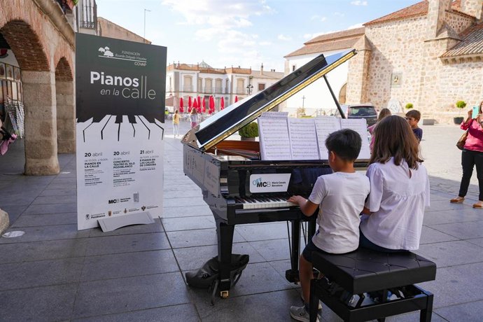 Archivo - Una edición anterior de 'Pianos en la calle'.
