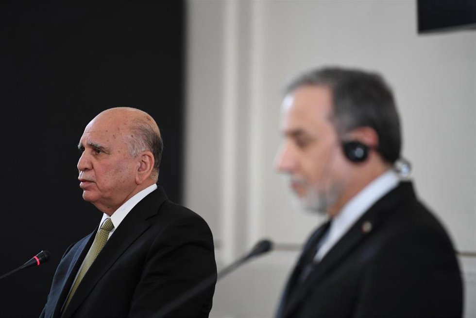 Archivo - El ministro de Exteriores de Irak, Fuad Hussein, en una conferencia de prensa conjunta en Teherán junto al ministro de Exteriores de Irán, Abbas Araghchi 