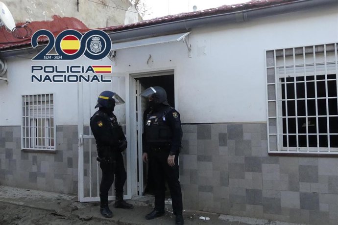 La Policía Nacional desmantela un punto de venta muy activo en un poblado marginal que era regentado por un clan familiar