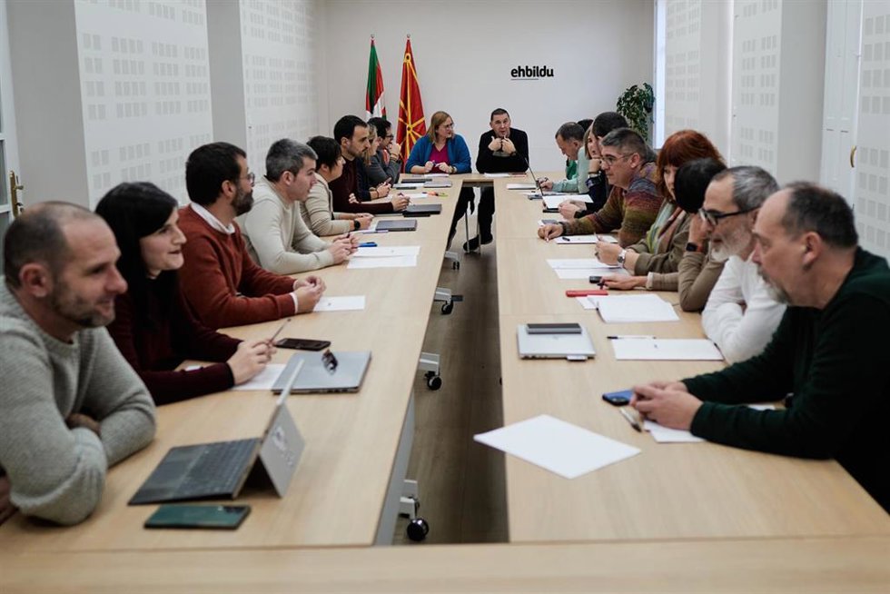 Archivo - El coordinador general de EH Bildu, Arnaldo Otegi, en la reunión de la Mesa Política 