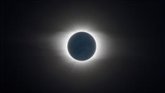 Foto: Protege tus ojos del eclipse solar total: la única forma segura de verlo es con gafas homologadas