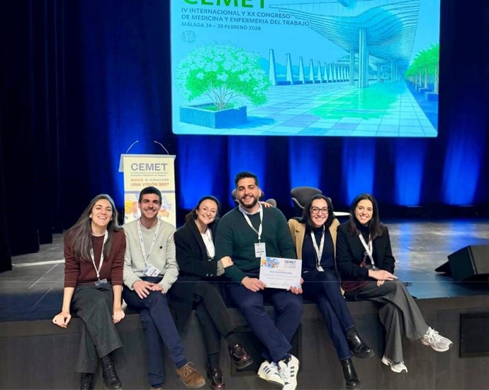 Equipo responsable del proyecto del Virgen del Rocío premiado en el Congreso Internacional de Medicina del Trabajo.