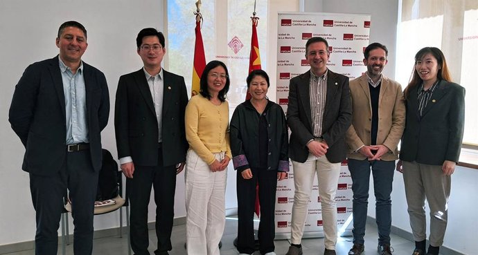 La Universidad de Castilla-La Mancha ha recibido una delegación de la East China Normal University (ECNU), con sede en Shanghái.