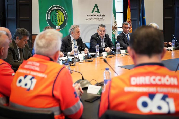 El consejero de Sanidad, Presidencia y Emergencias, Antonio Sanz, ha presidido la reunión del Plan Romero 2026.
