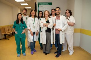 La Unidad Cardiorrenal del Hospital Virgen de las Nieves de Granada se basa en un modelo organizativo multidisciplinar que integra a profesionales de Cardiología, Nefrología y Enfermería especializada.