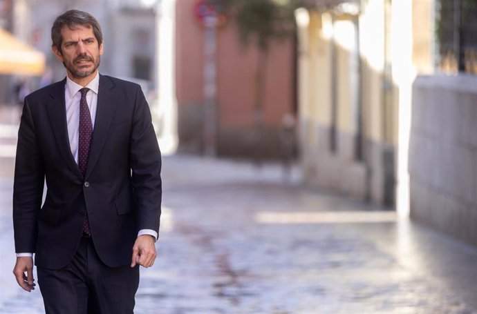 El ministro de Cultura, Ernest Urtasun, participa en la entrega de los premios de la XXV Campaña de Animación a la Lectura María Moliner, a 24 de marzo de 2026, en Madrid (España).