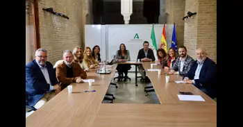 Andalucía actualiza la Ayuda a Domicilio, que sitúa en 17,46 euros por hora, y un 5,5% el precio de plazas concertadas