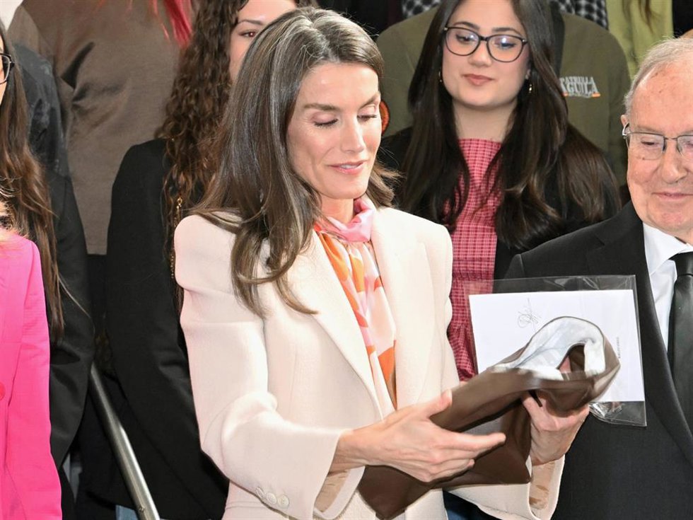 La Reina Letizia durante el acto por el 10º aniversario del Programa “Talento Joven y Talento Joven Movilidad" en la Cámara de Comercio de España