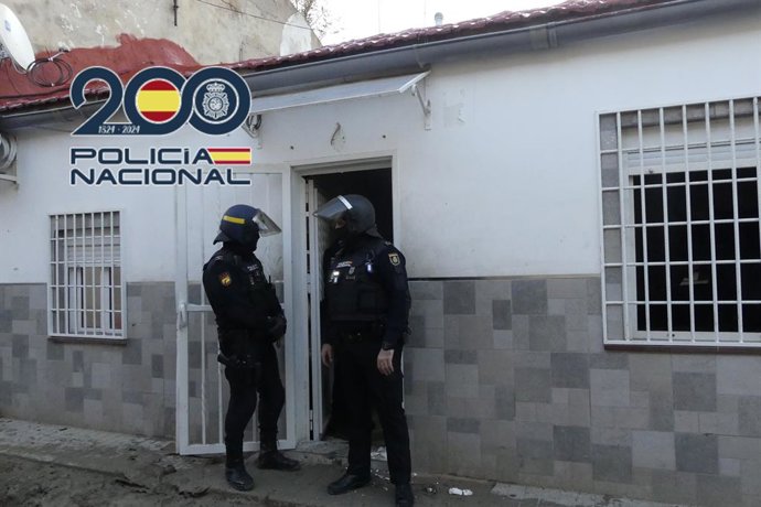 La Policia Nacional desmantella un punt de venda molt actiu en un poblat marginal que era regentat per un clan familiar