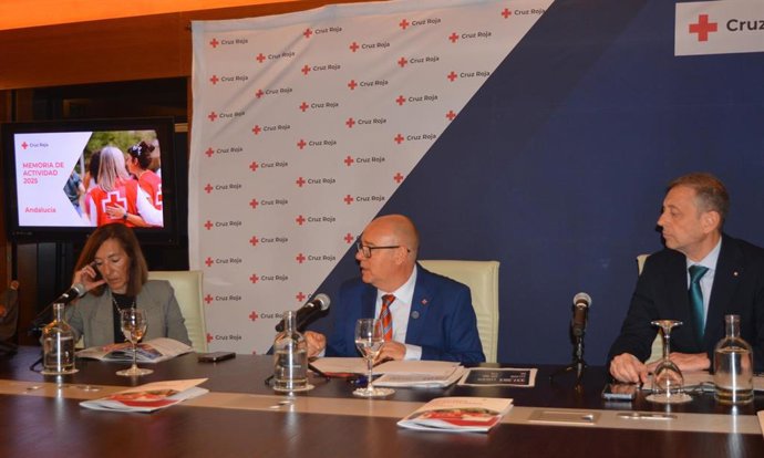 Cruz Roja atendió a más de 337.000 personas en Andalucía en 2025, un año marcado por la fuerza del voluntariado.