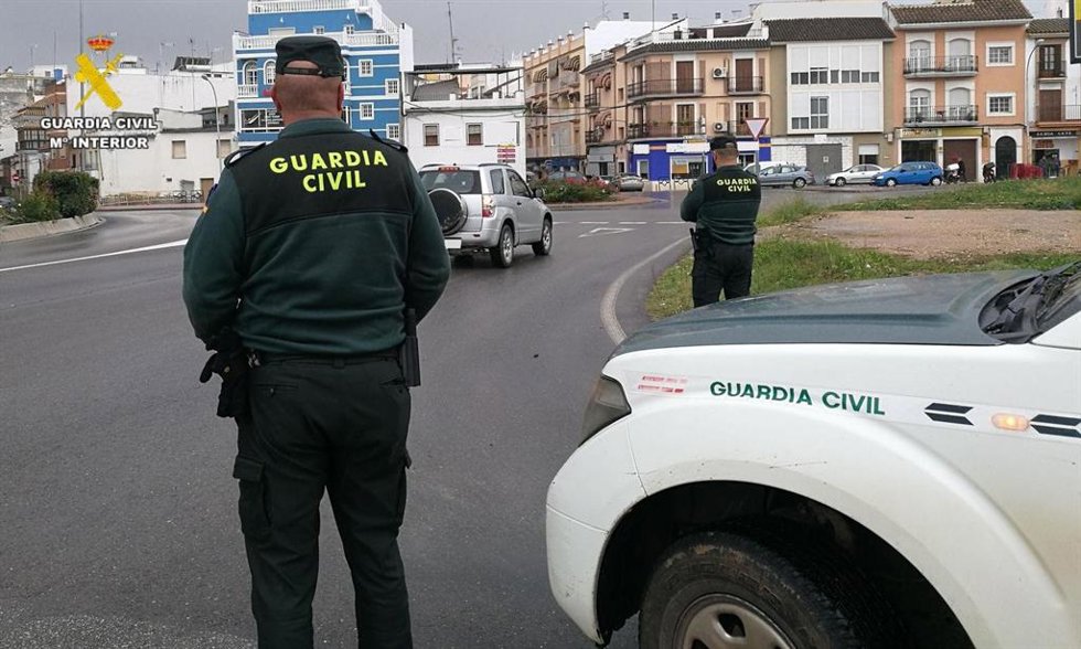 Archivo - Agentes de la Guardia Civil.