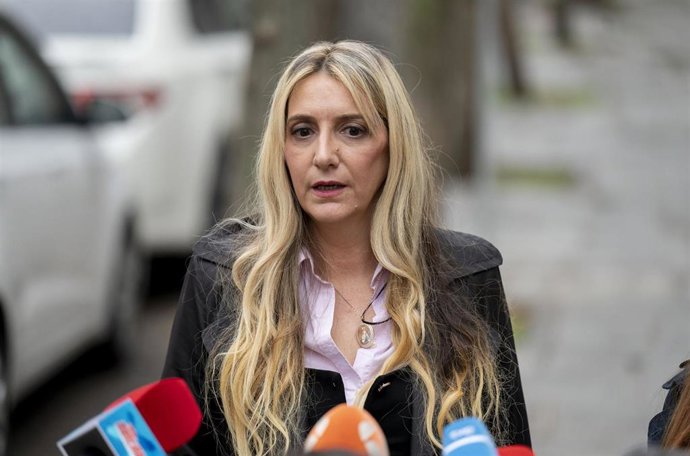 La Ex Miss Asturias, Claudia Montes, a su llegada al Tribunal Supremo, a 8 de abril de 2026, en Madrid (España). El exministro José Luis Ábalos, su exasesor Koldo García y el empresario Víctor de Aldama se sientan desde ayer, 7 de abril, en el banquillo d