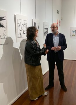 Gloria Gonzalo y Javier Gil inauguran la exposición 'Agua Tinta' en Soria