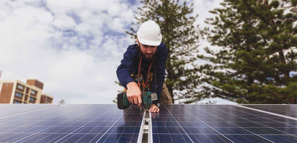 Endesa incorpora más de 500 instalaciones de autoconsumo eléctrico en Canarias en lo que va de año