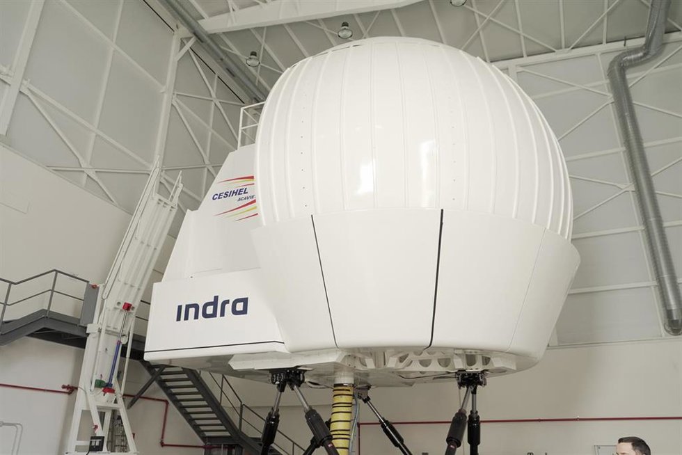 Archivo - Simulador de vuelo de helicóptero de última generación desarrollado por Indra.