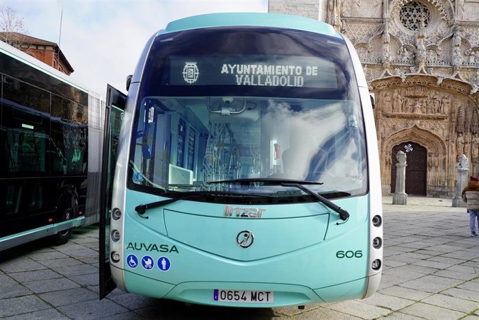 Archivo - Autobús de Auvasa.